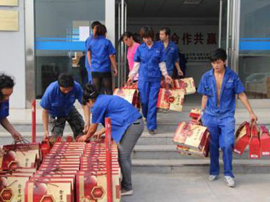 团员共聚 欢度佳节