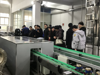 技术专家莅临指导，全面顾问研发工艺